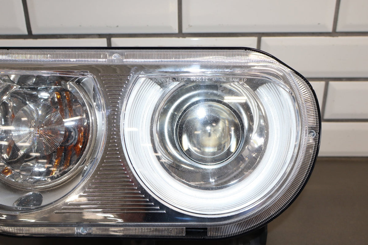 2008-14 Dodge Challenger R/T LH Headlamp HID Xenon 05028779AB