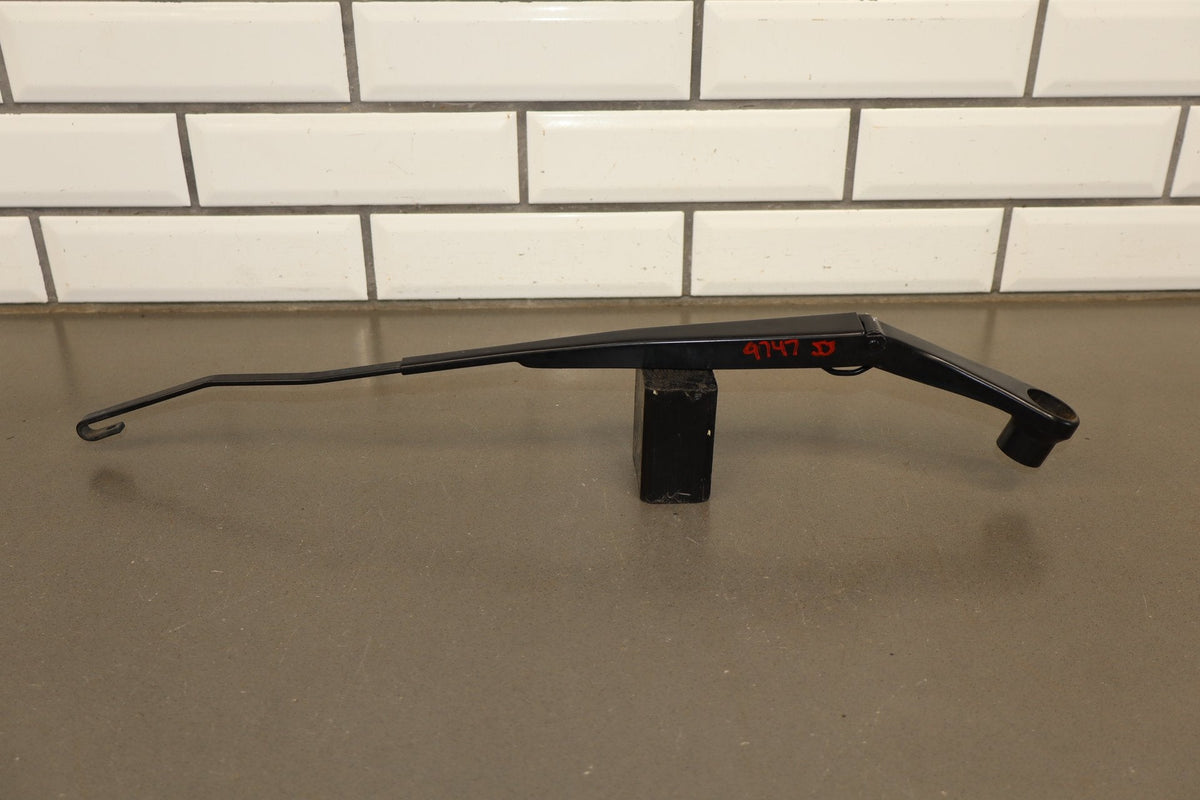 2008-14 Dodge Challenger Wiper Arm Pair LH RH OEM
