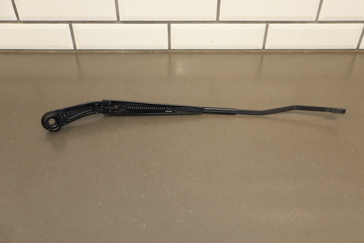 2008-14 Dodge Challenger Wiper Arm Pair LH RH OEM