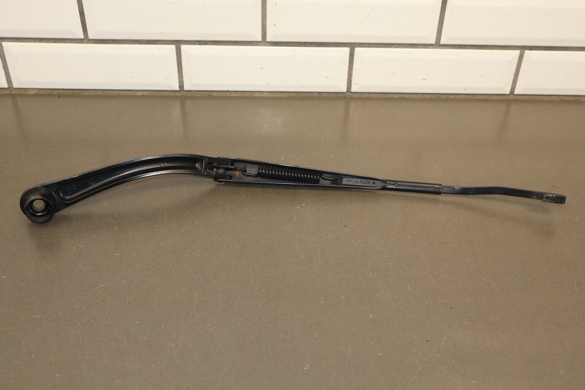 2008-14 Dodge Challenger Wiper Arm Pair LH RH OEM