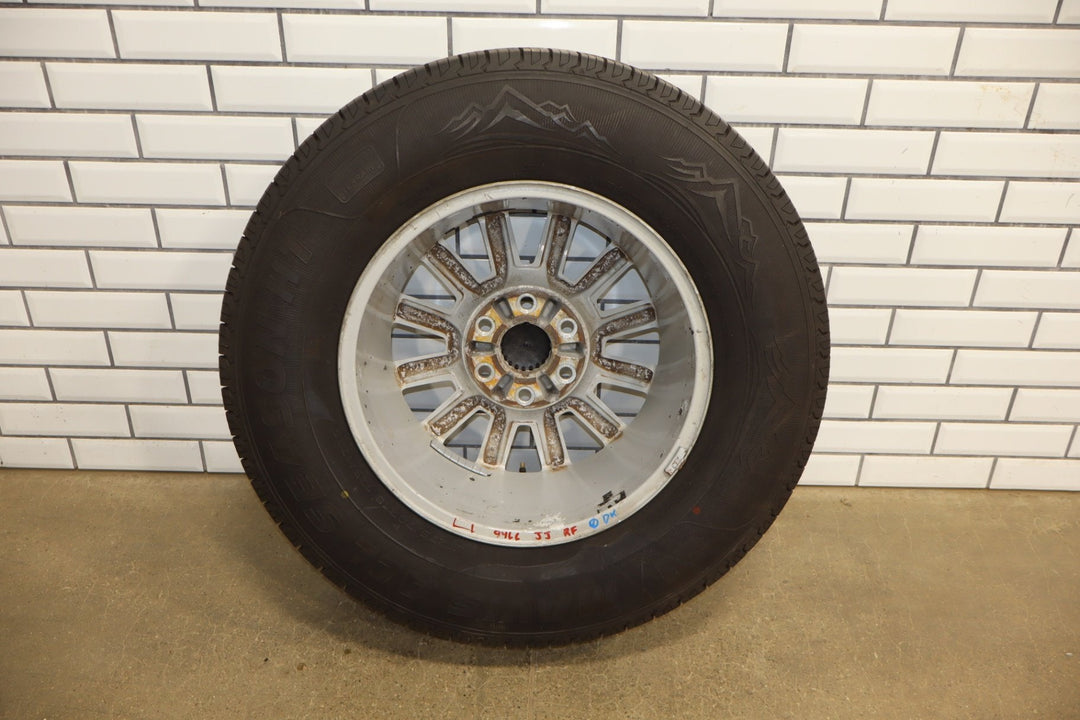 2008 - 20014 Chevrolet Tahoe Hybrid GMT900 18" Wheel & Tire Set 9597981