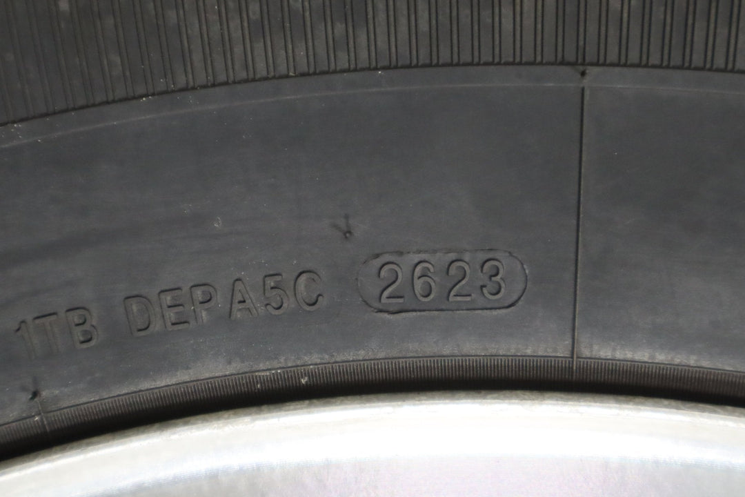 2008 - 20014 Chevrolet Tahoe Hybrid GMT900 18" Wheel & Tire Set 9597981