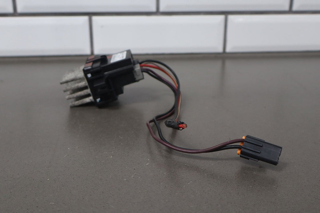 2008 - 2009 Hummer H2 HVAC Blower Motor Resistor Module OEM 15141283