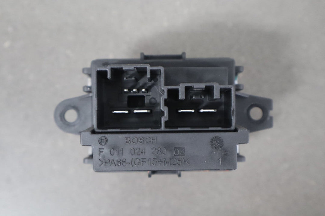 2008 - 2009 Hummer H2 HVAC Blower Motor Resistor Module OEM 15141283