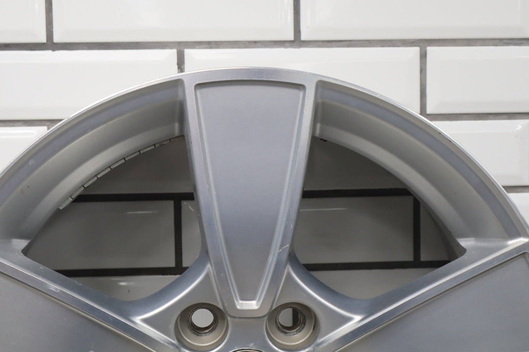 2008 - 2009 Pontiac G8 GT Aluminum Alloy Wheel OEM 18x8 Silver