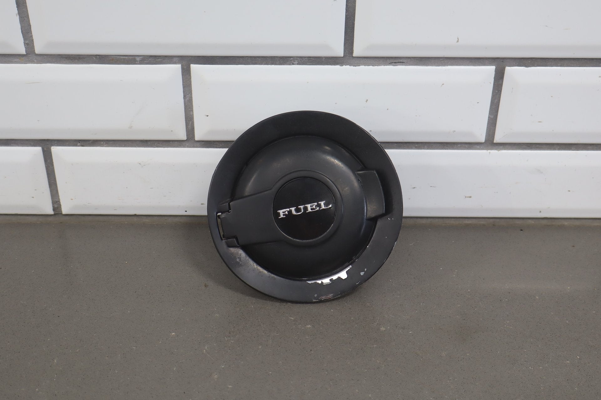 2008-2010 Dodge Challenger Fuel Filler Door Plasti Dip Chrome