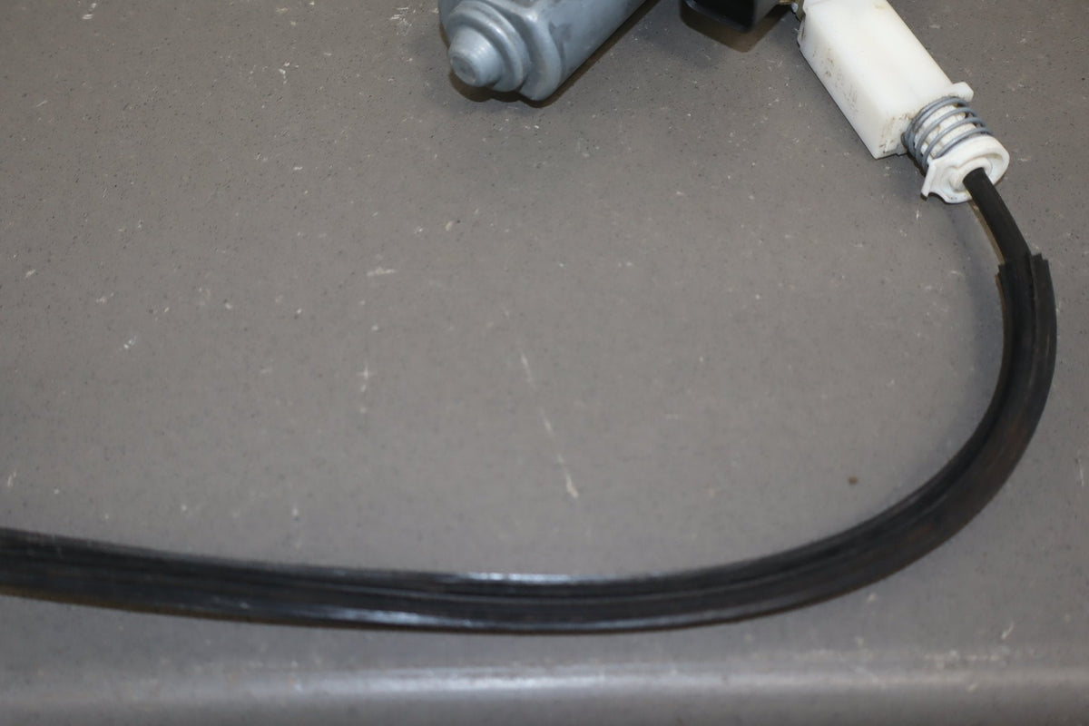 2008-2010 Dodge Challenger Right Front Door Regulator OEM