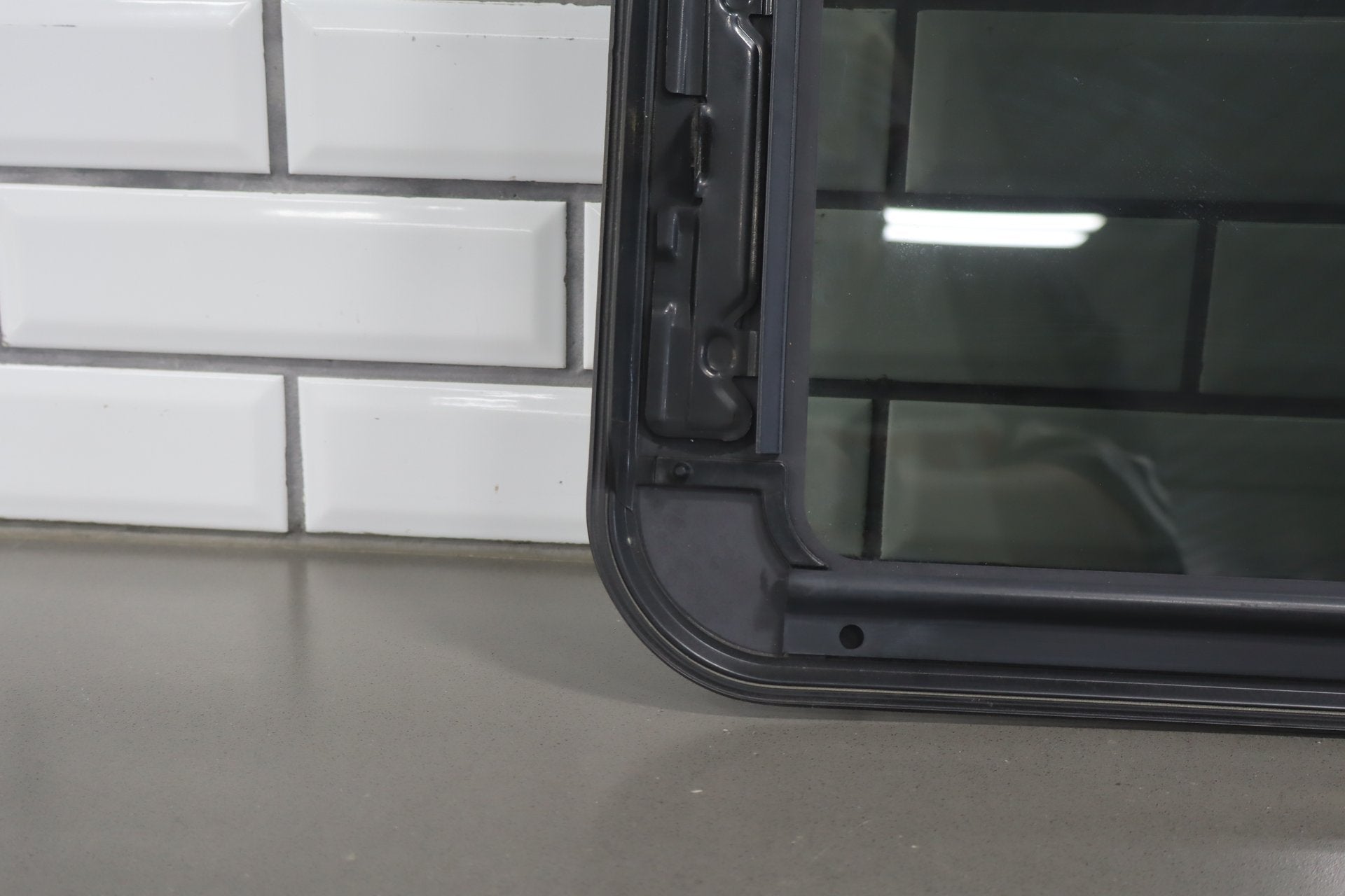 2008-2010 Dodge Challenger Roof Glass OEM
