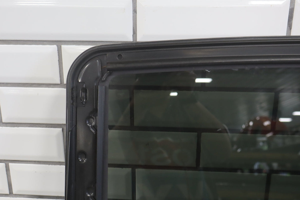 2008-2010 Dodge Challenger Roof Glass OEM