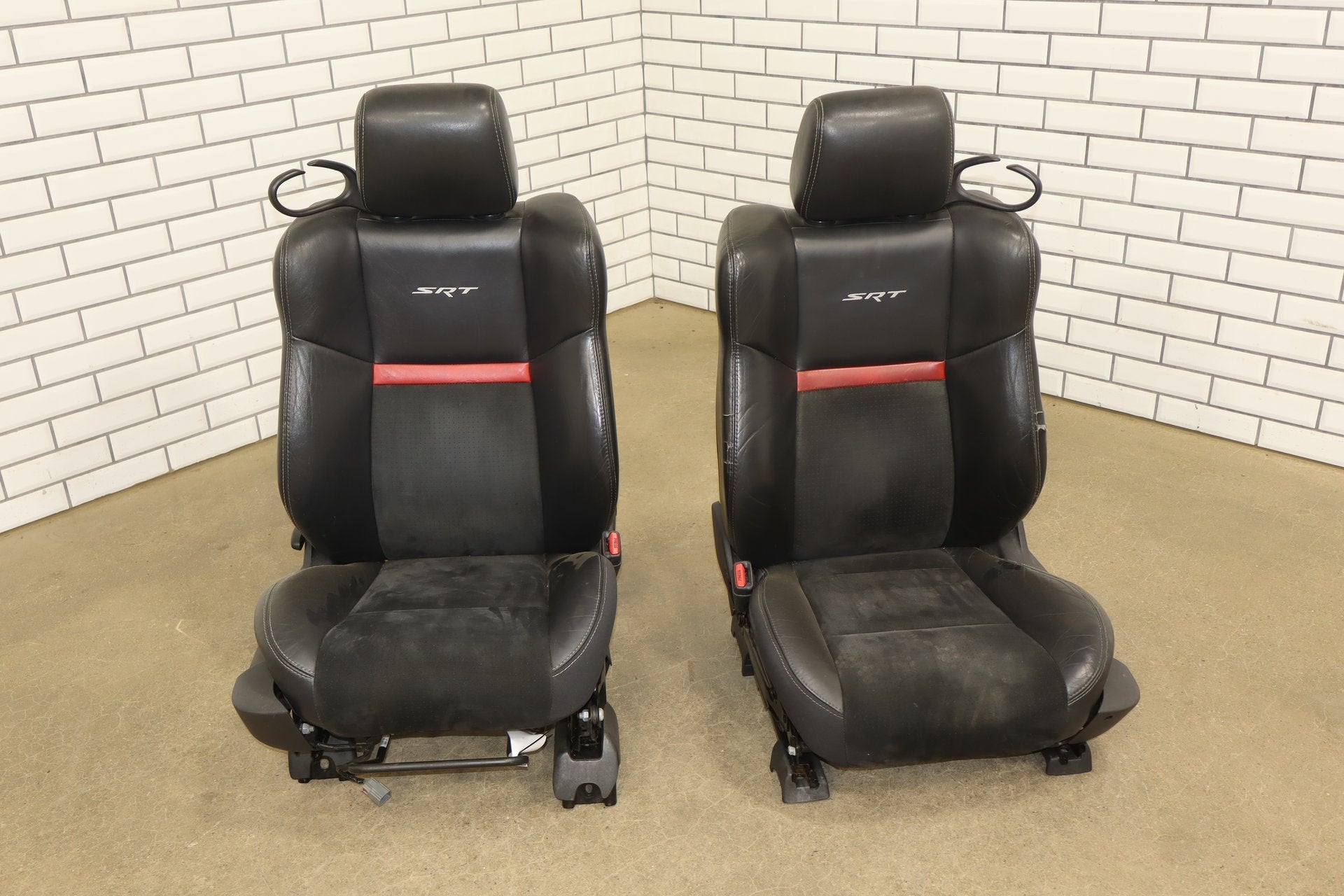 2008-2010 Dodge Challenger SRT8 Leather Seats Set Front/Rear OEM