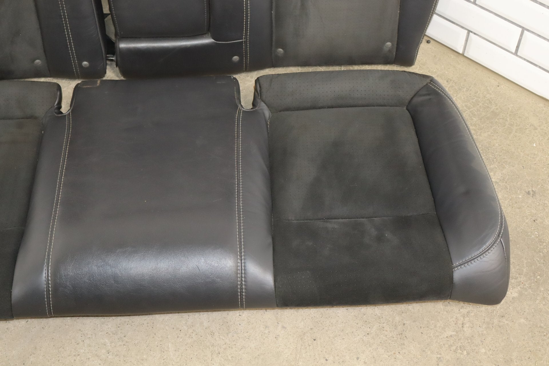 2008-2010 Dodge Challenger SRT8 Leather Seats Set Front/Rear OEM