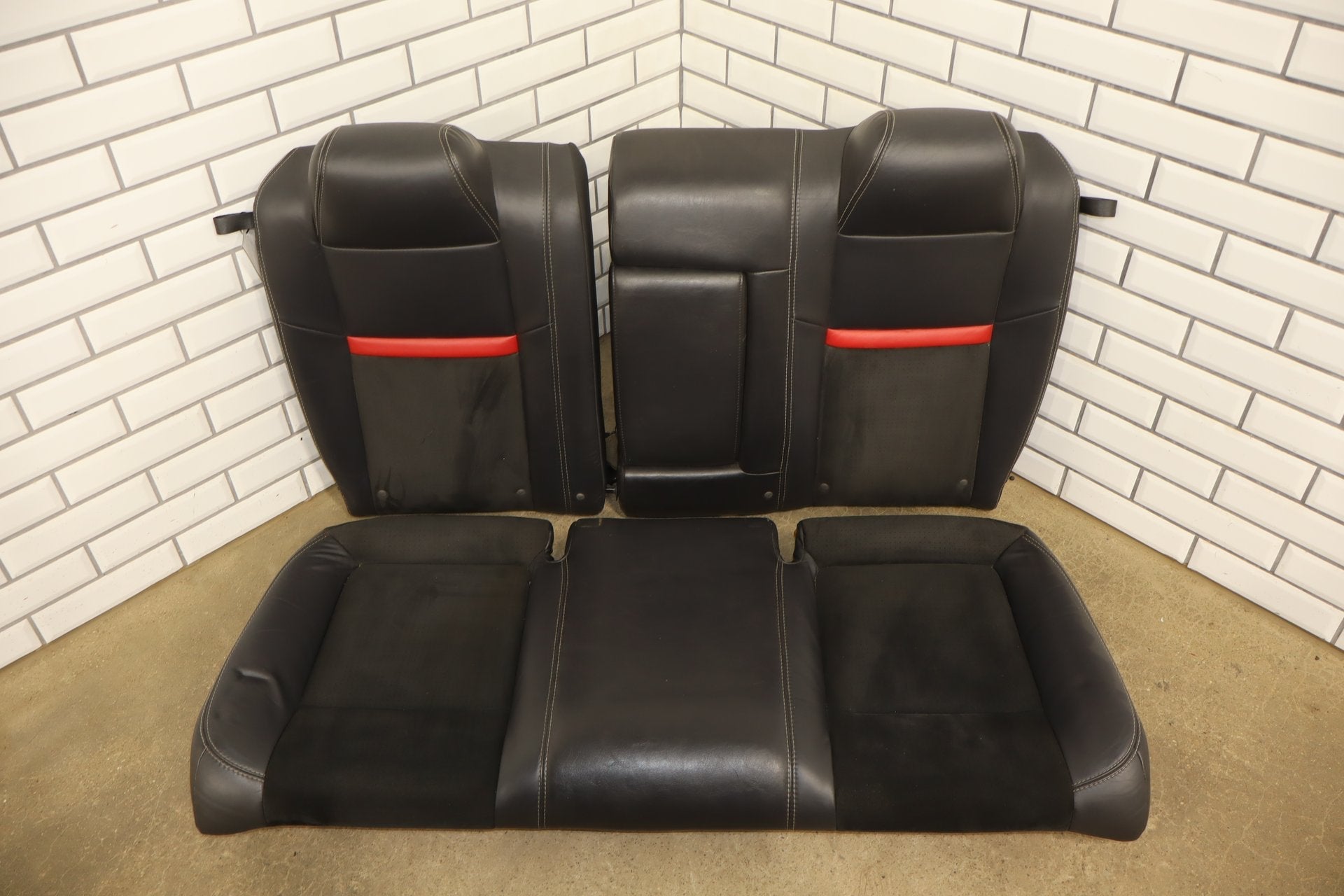 2008-2010 Dodge Challenger SRT8 Leather Seats Set Front/Rear OEM