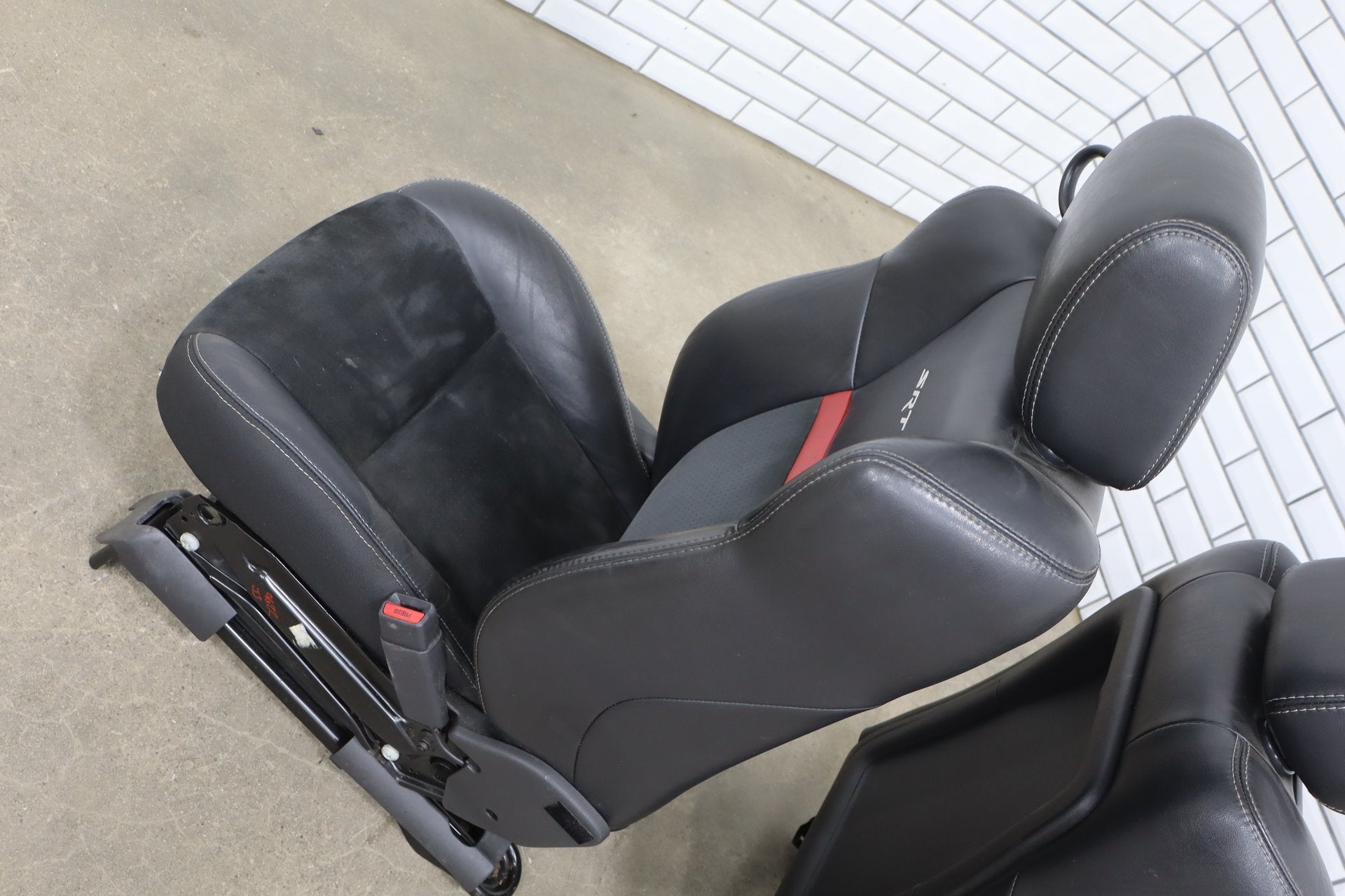 2008-2010 Dodge Challenger SRT8 Leather Seats Set Front/Rear OEM