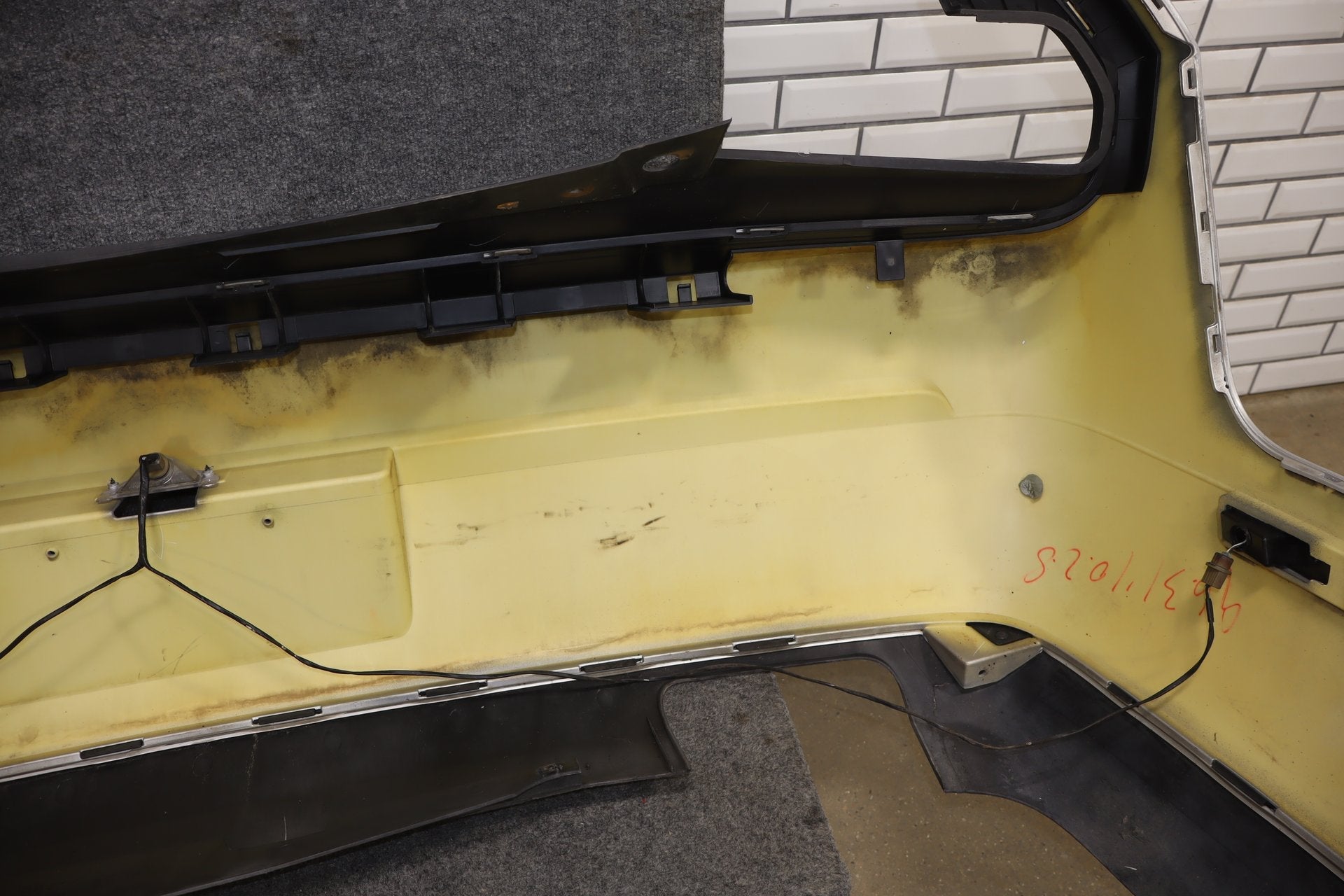 2008-2010 Dodge Challenger SRT8 Rear Bumper Bright Silver PS2
