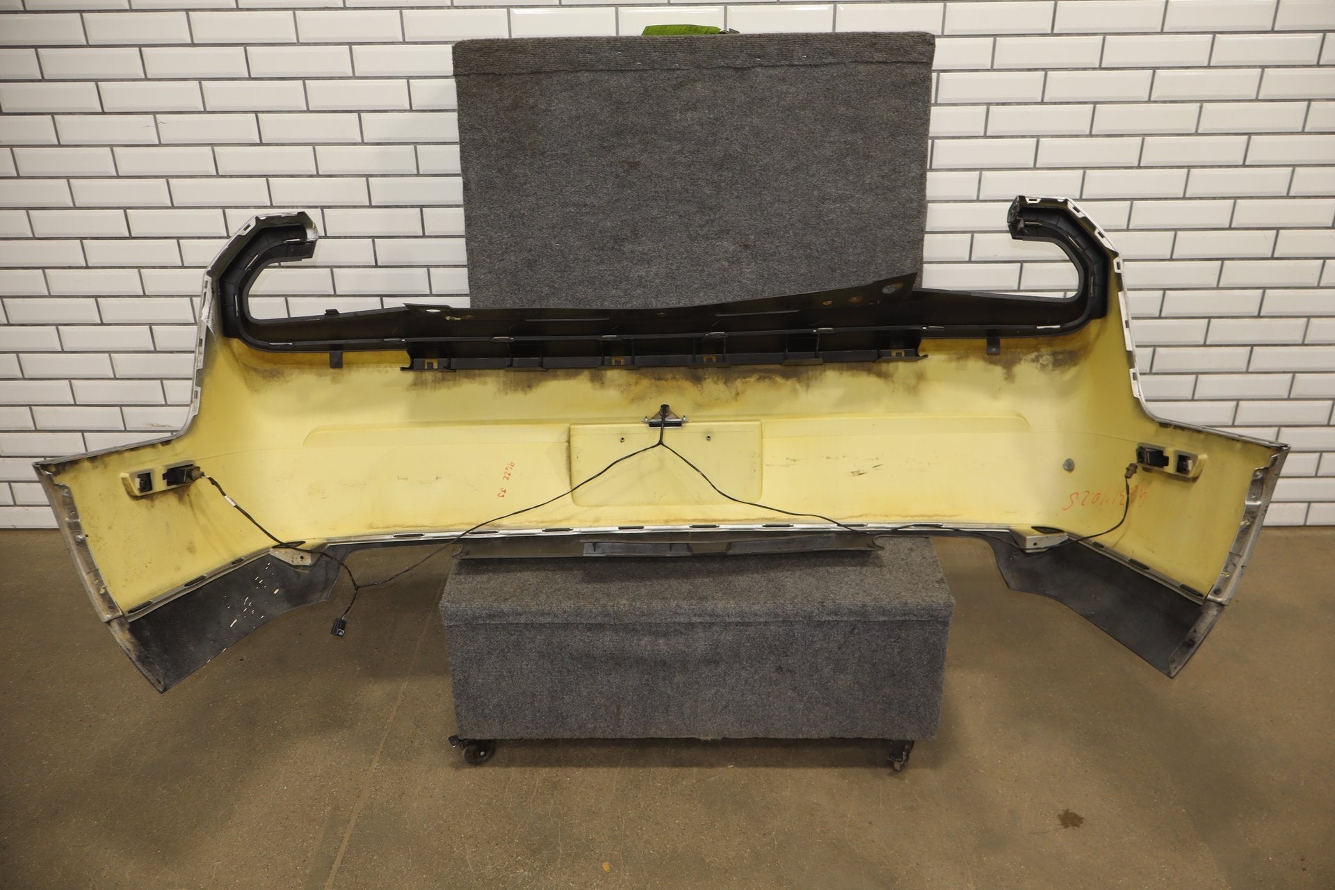 2008-2010 Dodge Challenger SRT8 Rear Bumper Bright Silver PS2
