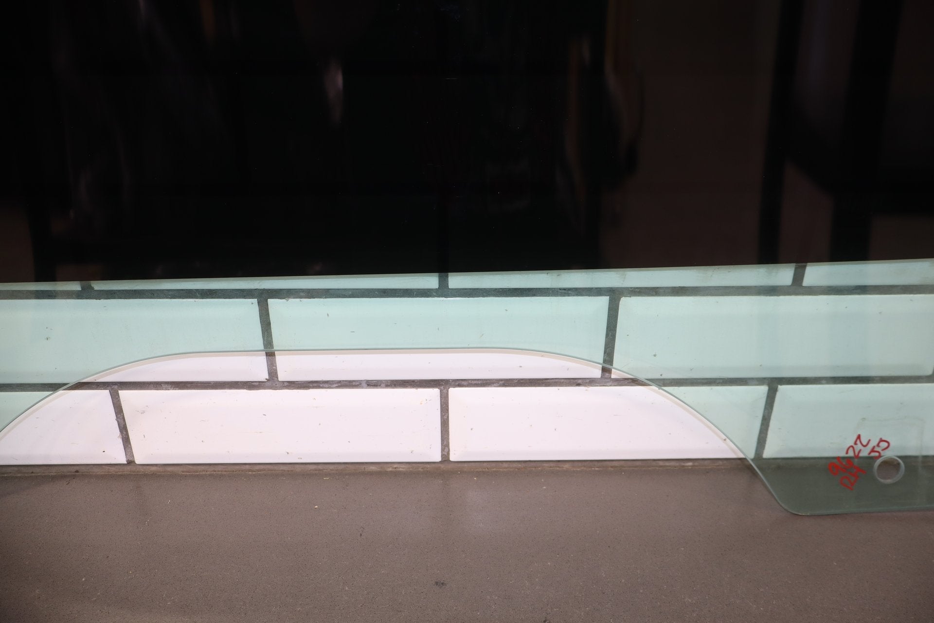 2008-2010 Dodge Challenger SRT8 Right Front Door Window/ Glass OEM