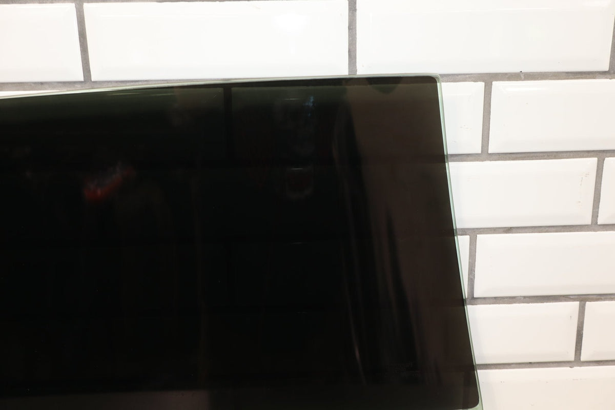 2008-2010 Dodge Challenger SRT8 Right Front Door Window/ Glass OEM