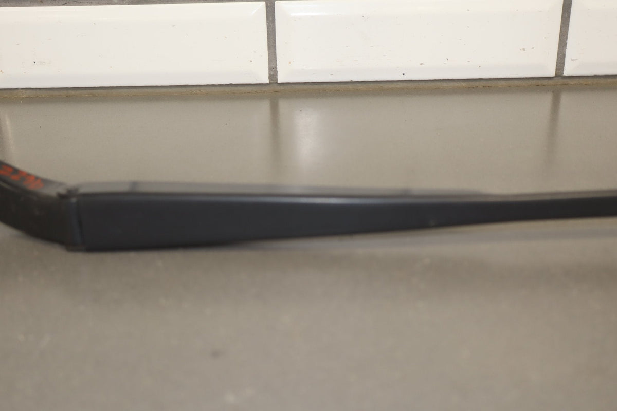 2008-2010 Dodge Challenger SRT8 Wiper Arm Pair