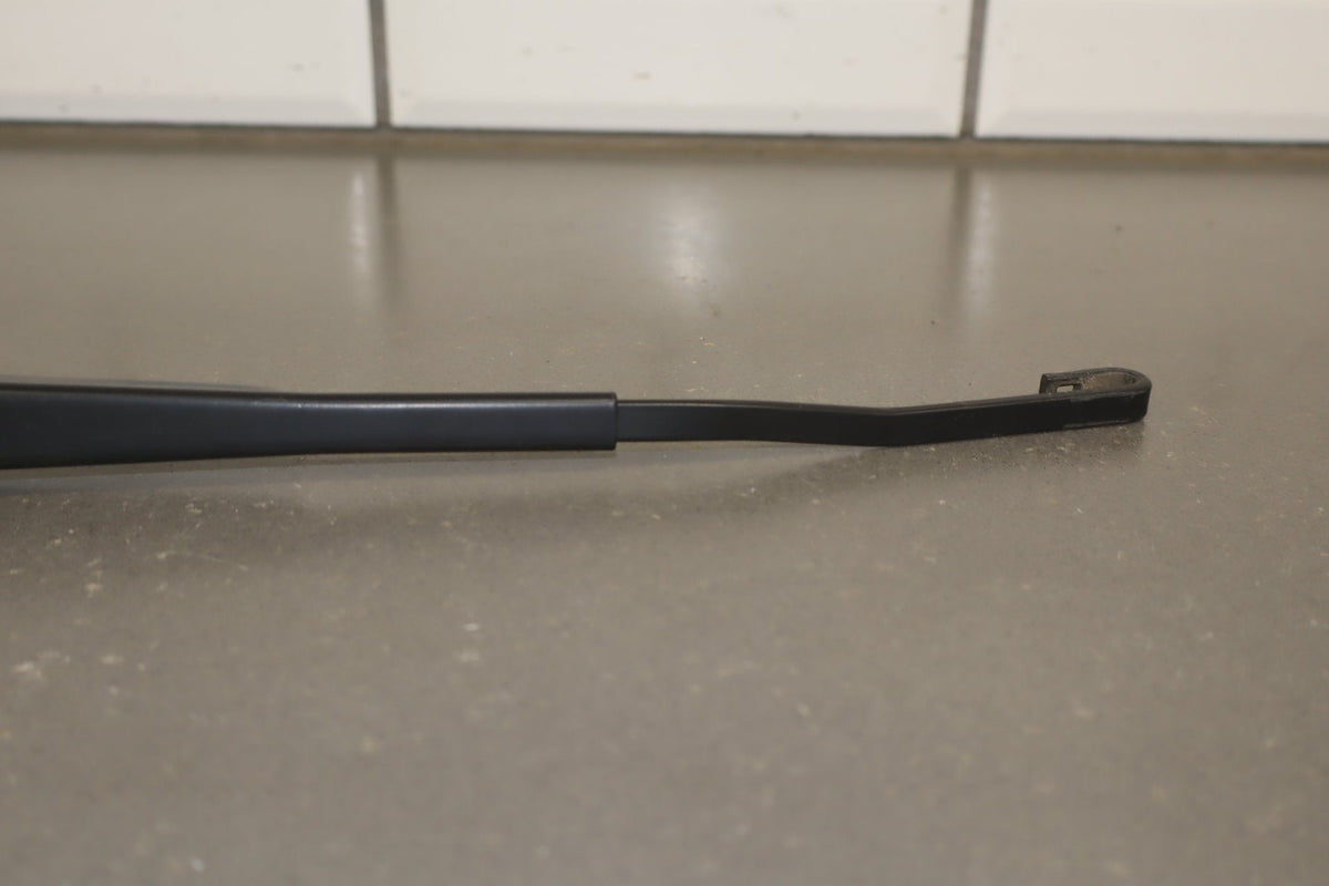 2008-2010 Dodge Challenger SRT8 Wiper Arm Pair