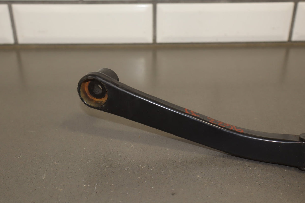 2008-2010 Dodge Challenger SRT8 Wiper Arm Pair