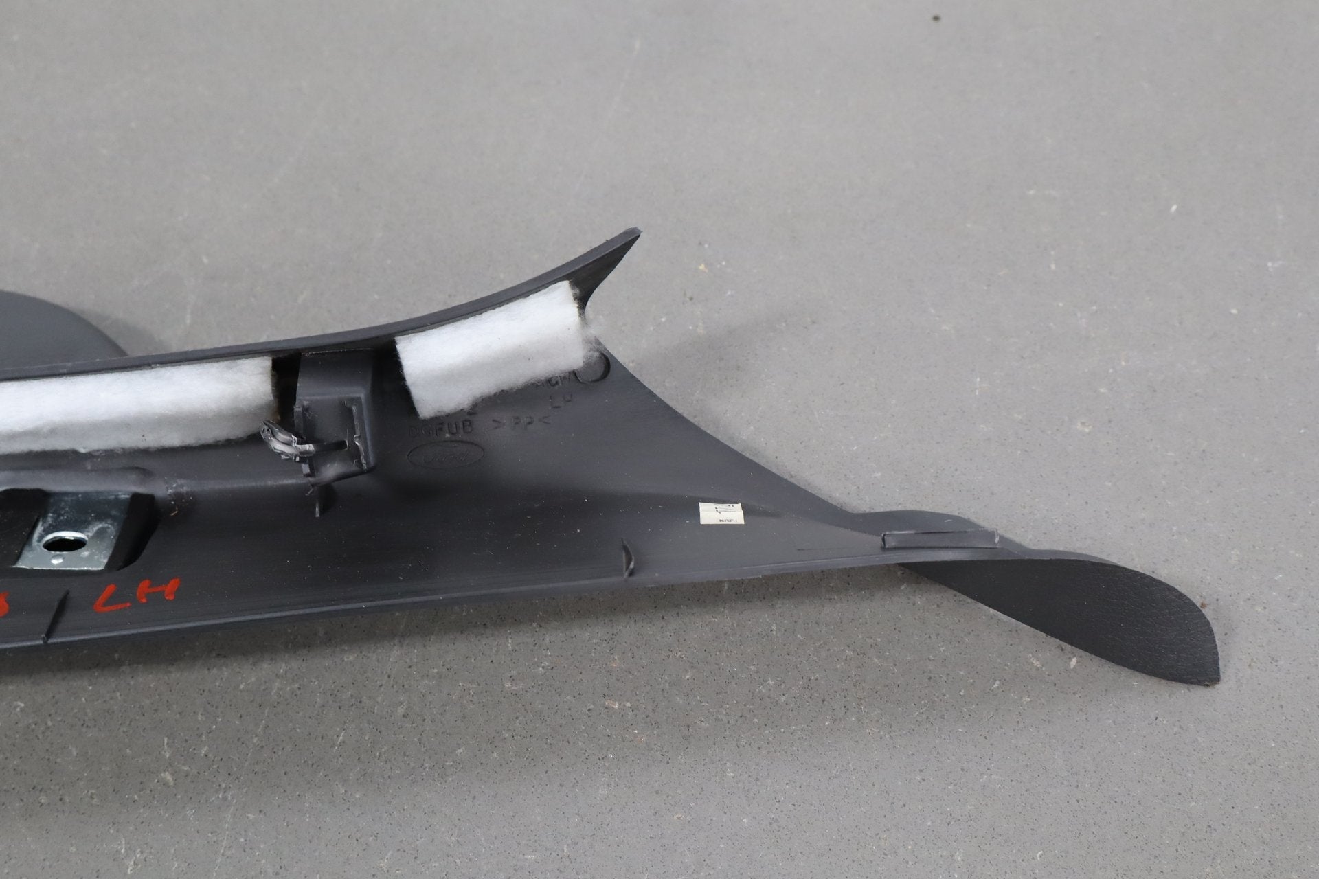 2008-2010 Ford F-250 Super Duty Pair A Pillar Trim Black LS