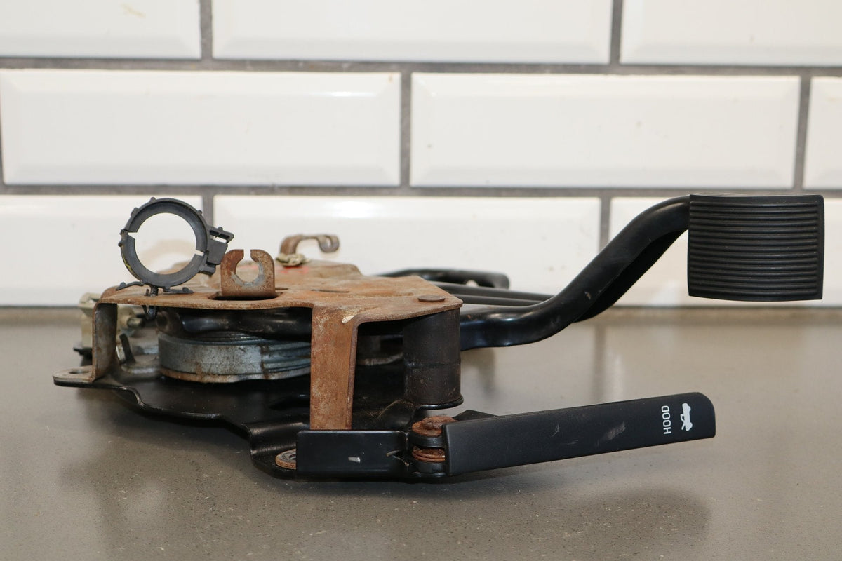 2008 - 2010 Ford F250 F350 Emergency Parking E Brake Pedal Assembly