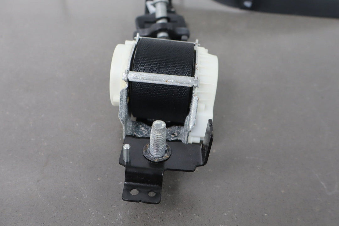 2008 - 2012 Ford F - 250 Super Duty Crew Cab FX4 Left Rear Seat Belt Black 5B