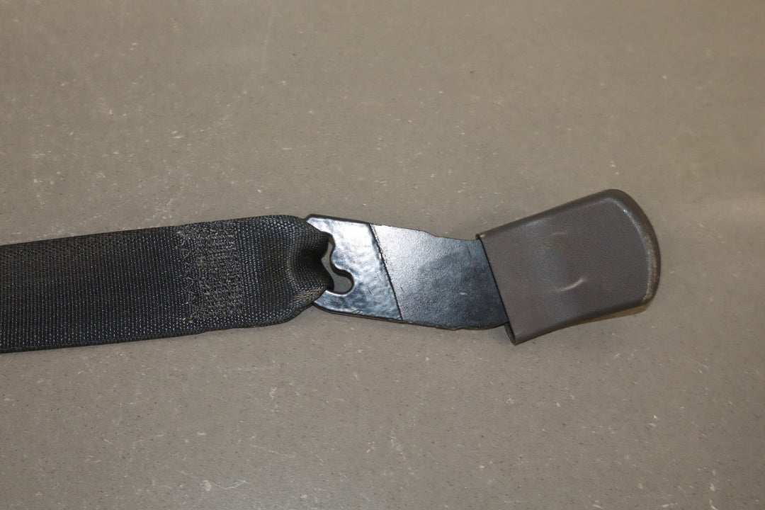 2008 - 2012 Ford F - 250 Super Duty Crew Cab FX4 Right Rear Seat belt Black 5B