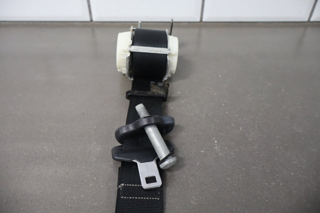 2008 - 2012 Ford F - 250 Super Duty Crew Cab FX4 Right Rear Seat belt Black 5B