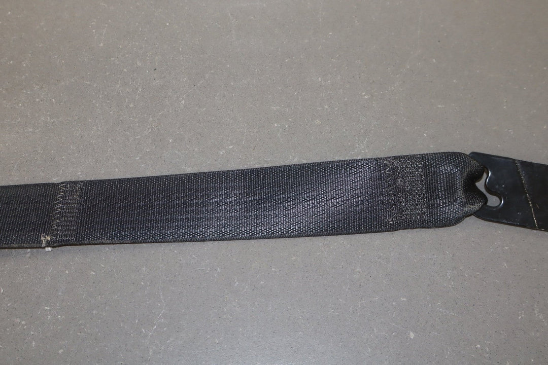 2008 - 2012 Ford F - 250 Super Duty Crew Cab FX4 Right Rear Seat belt Black 5B
