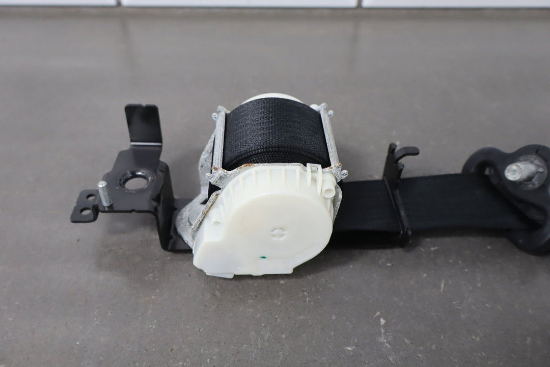 2008 - 2012 Ford F - 250 Super Duty Crew Cab FX4 Right Rear Seat belt Black 5B
