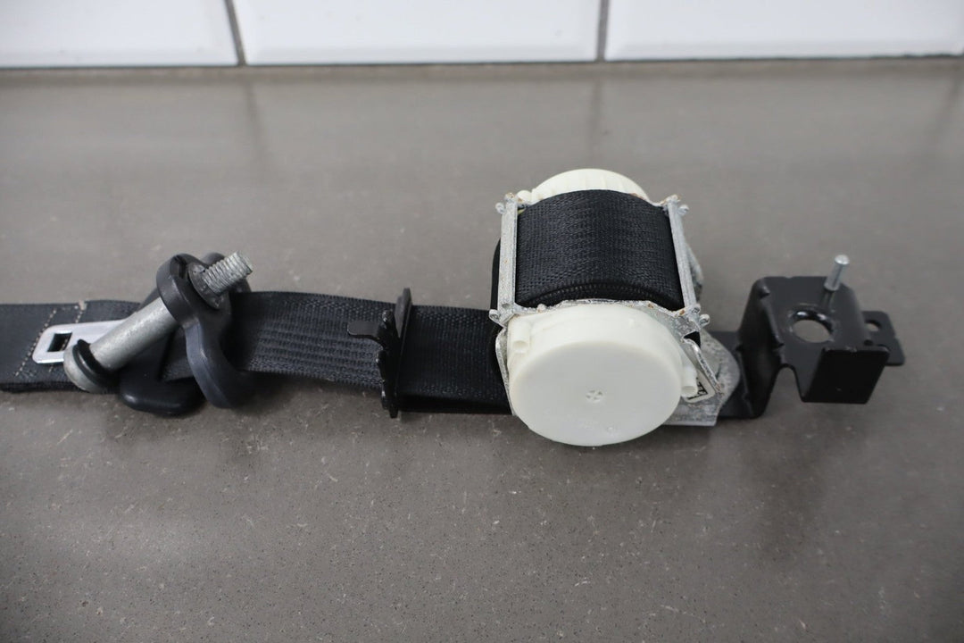 2008 - 2012 Ford F - 250 Super Duty Crew Cab FX4 Right Rear Seat belt Black 5B