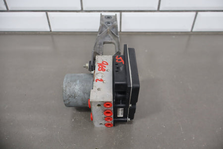 2008-2013 Chevrolet Corvette C6 ABS Brake Unit 25994201
