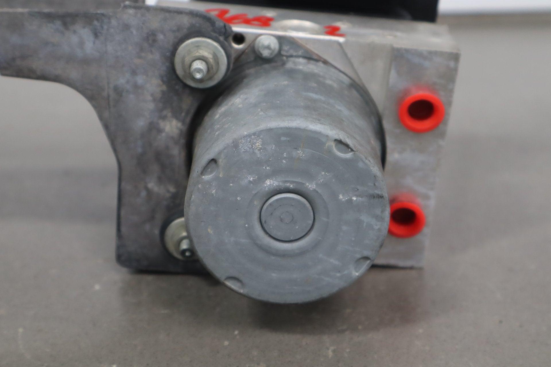 2008-2013 Chevrolet Corvette C6 ABS Brake Unit 25994201