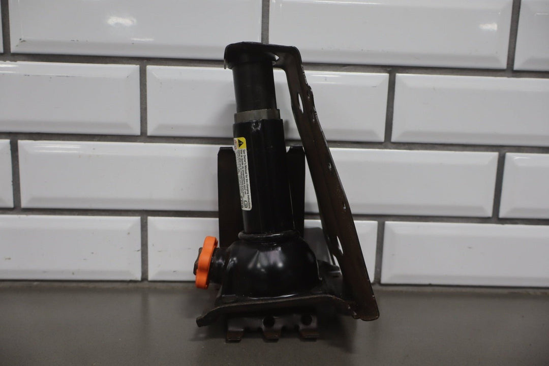 2008 - 2013 Chevrolet Suburban 2500 OEM Jack and Tool Kit GMT900