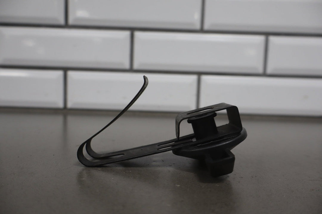 2008 - 2013 Chevrolet Suburban 2500 OEM Jack and Tool Kit GMT900