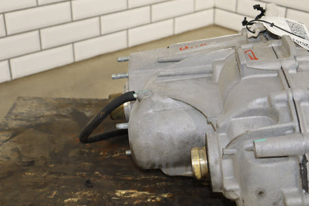 2008-2013 Chevrolet Tahoe Transfer Case 24256219 OEM