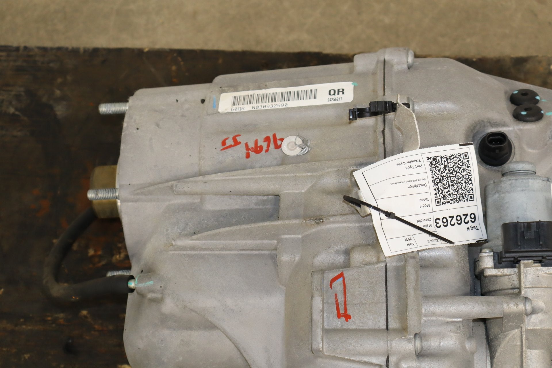 2008-2013 Chevrolet Tahoe Transfer Case 24256219 OEM