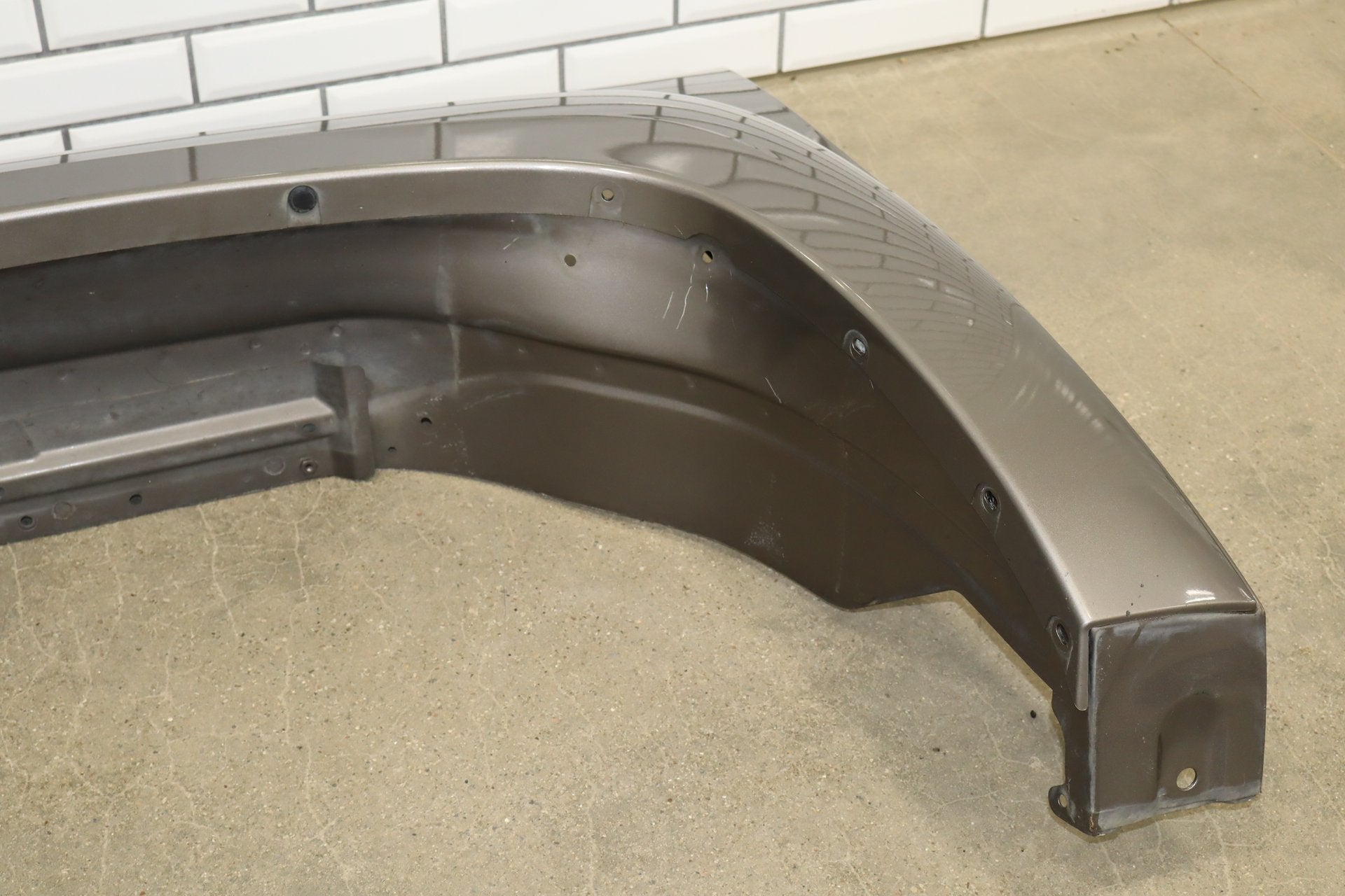 2008-2014 Chevrolet Tahoe Suburban GMT900 Left Fender Mocha Steel GHA