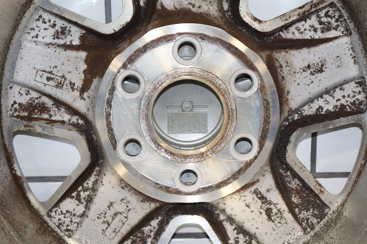 2008-2014 Chevrolet Tahoe Suburban Z71 18" Alloy Wheel 09598055 OEM
