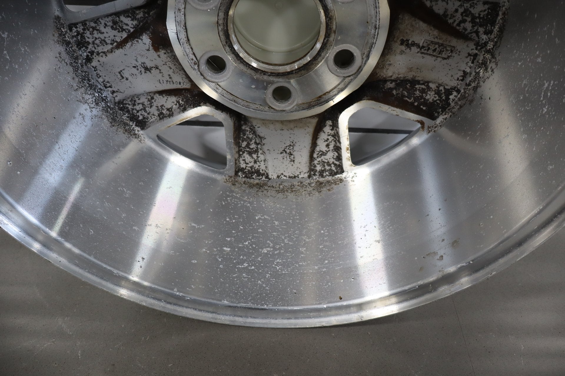 2008-2014 Chevrolet Tahoe Suburban Z71 18" Alloy Wheel 09598055 OEM