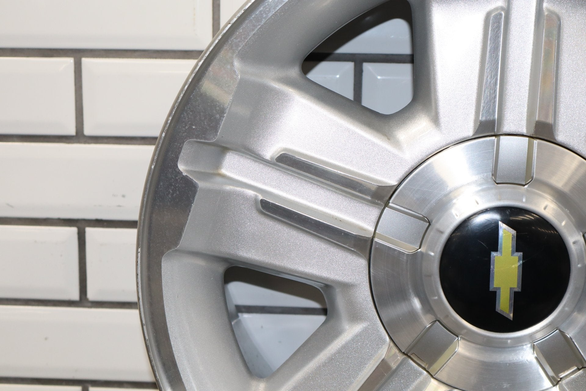 2008-2014 Chevrolet Tahoe Suburban Z71 18" Alloy Wheel 09598055 OEM