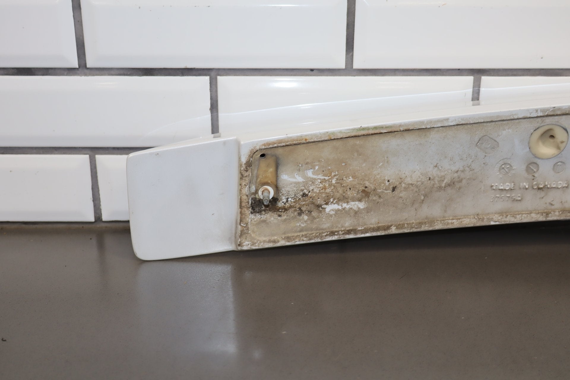 2008-2014 Dodge Challenger R/T Rear Spoiler Ivory Tricoat Pearl PWD
