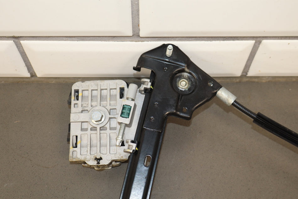 2008-2023 Dodge Challenger RH Right Front Window Regulator w/ Motor 68043884AA