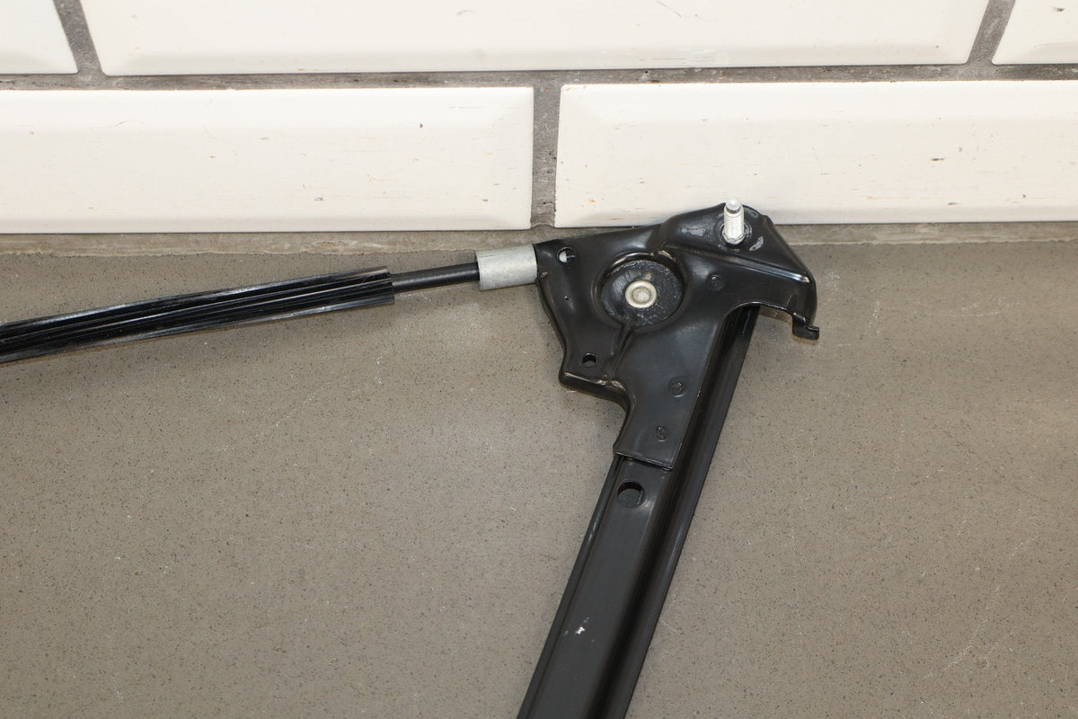 2008-23 Dodge Challenger RH Window Regulator w/ Motor 68043884AA
