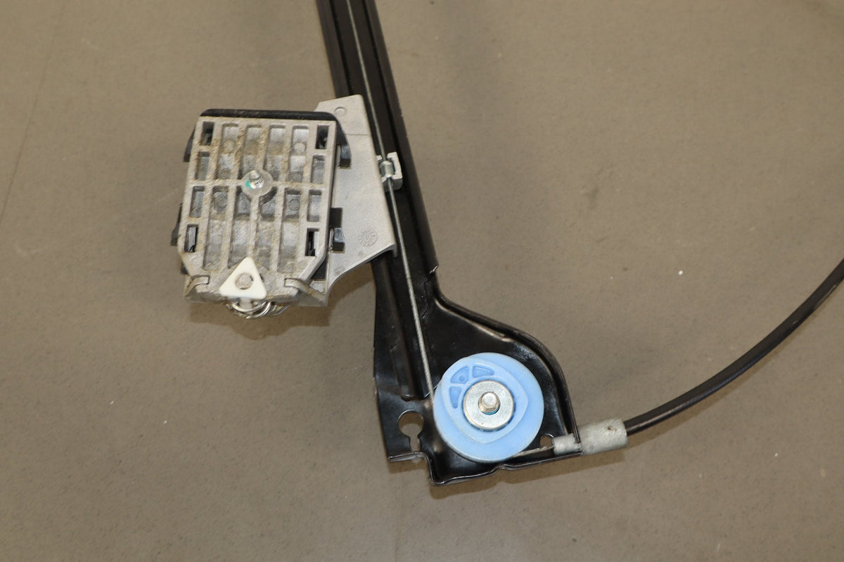 2008-23 Dodge Challenger RH Window Regulator w/ Motor 68043884AA