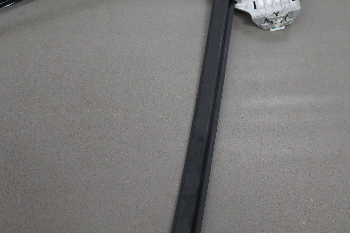 2008-23 Dodge Challenger RH Window Regulator w/Motor OEM