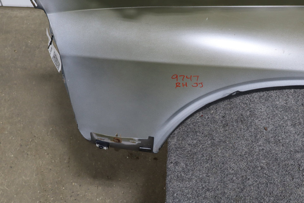 2008-23 Dodge Challenger R/T RH Fender 68275470AA Tungsten Metallic PDM