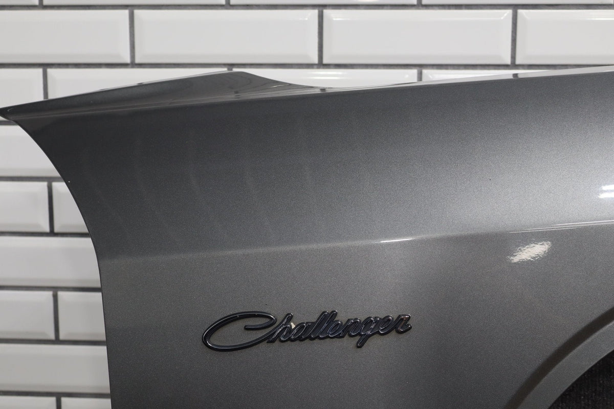 2008-23 Dodge Challenger R/T RH Fender 68275470AA Tungsten Metallic PDM