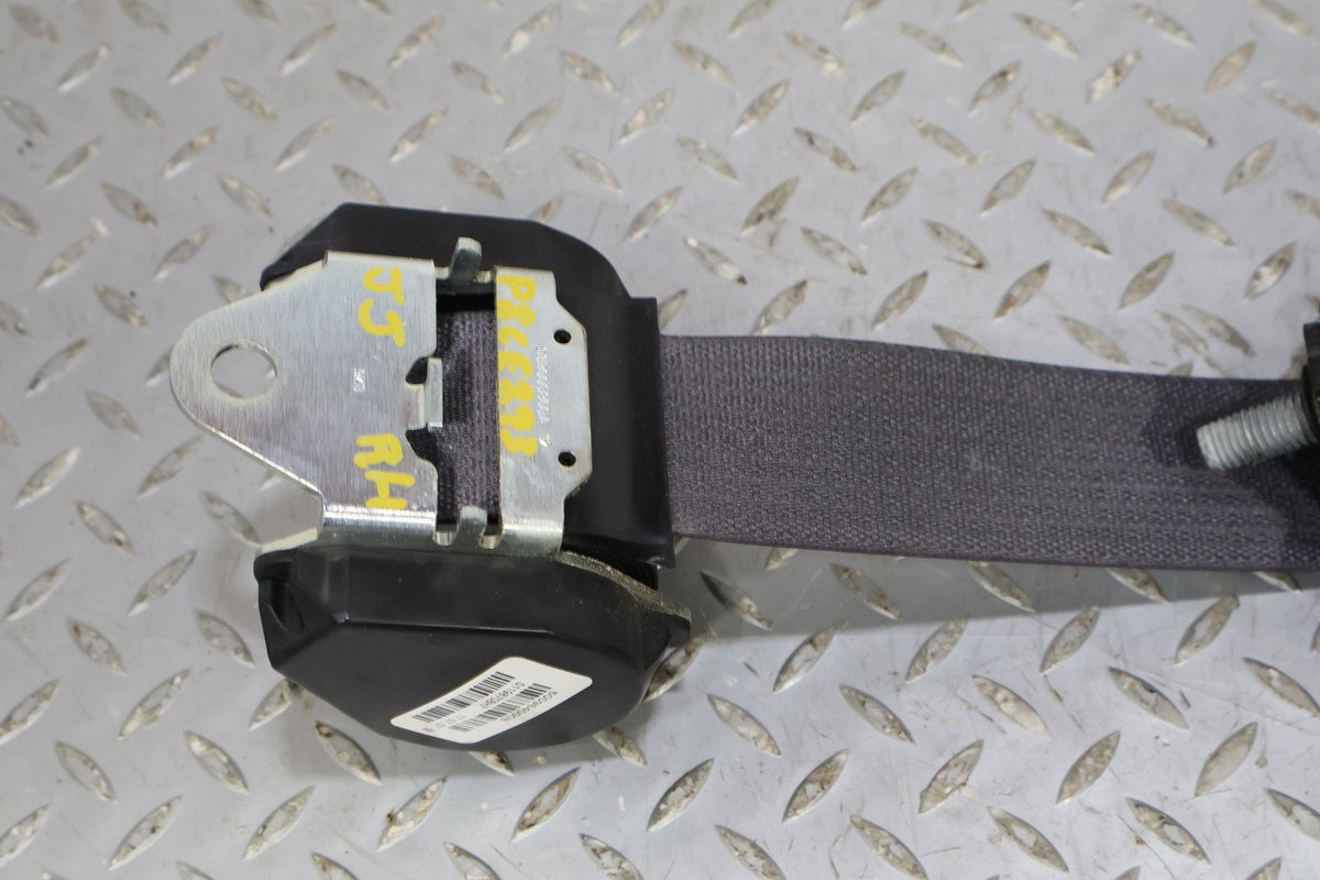 2008 Chevrolet Corvette- Front Seat Belt
